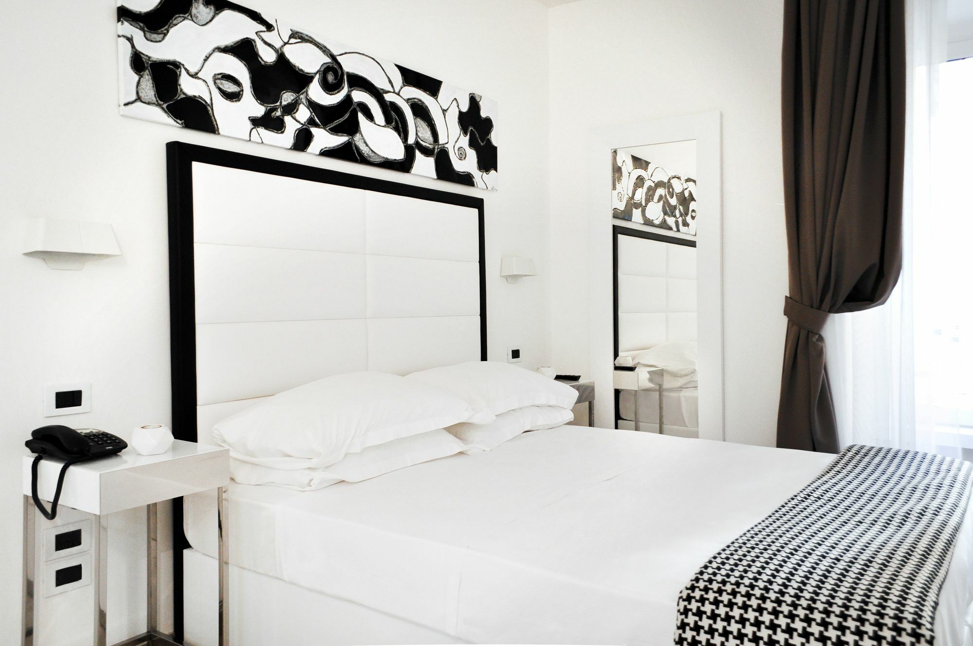 Lhp Suite Roma Termini Zewnętrze zdjęcie