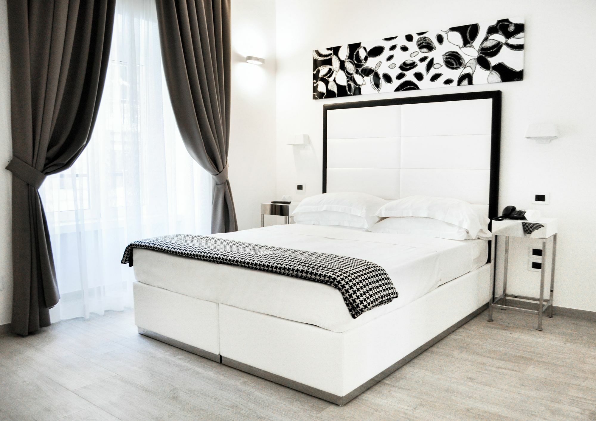 Lhp Suite Roma Termini Zewnętrze zdjęcie